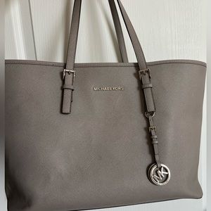 Michael Kors Sally Large - grey